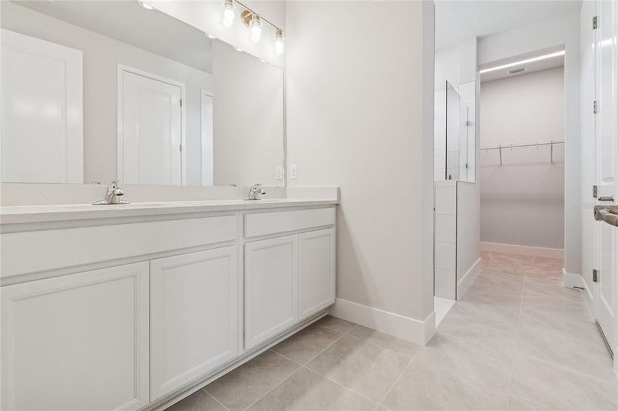 Furnished interior view inside a new home in Vistera of Venice – Cottage Series, Nokomis (Image 10).