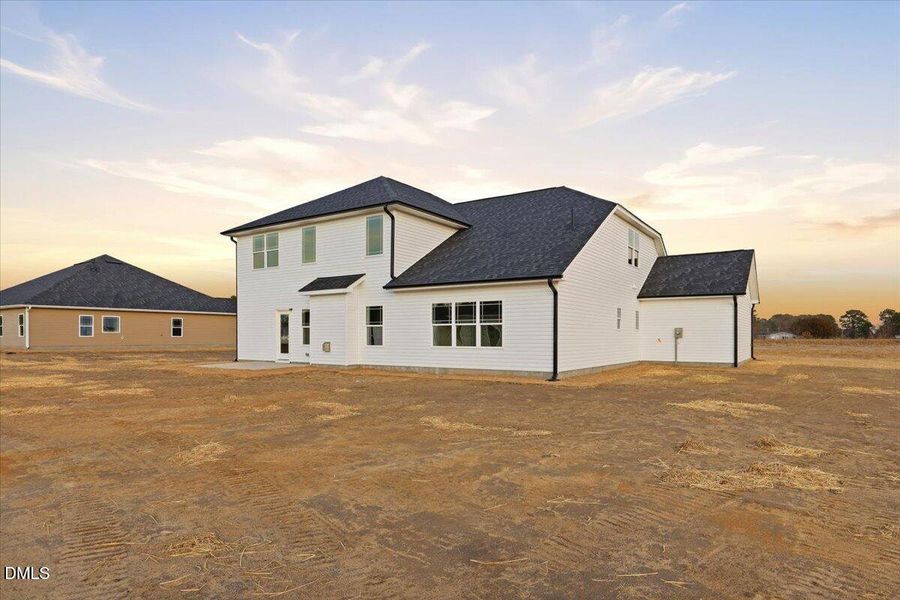 06-105 Brighton St-6