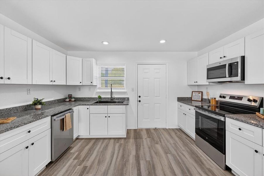 Furnished interior view inside a new home in , Kennedale (Image 5).