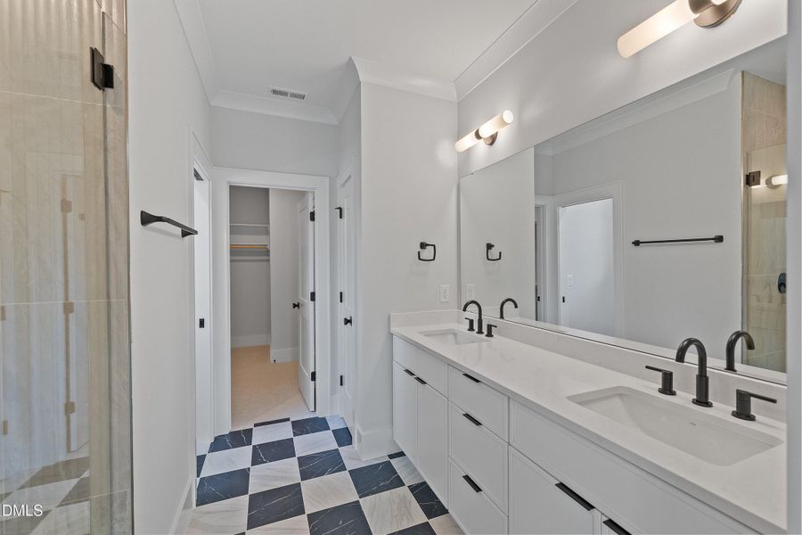 49-219 S West St_2343