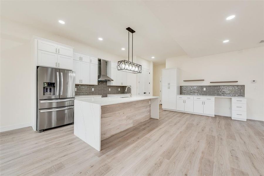 Furnished interior view inside a new home in , Dallas (Image 6).