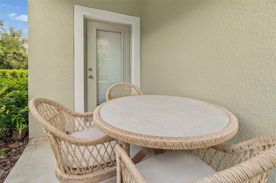 Exterior details and patio area of a home in , Land O' Lakes (Image 35).