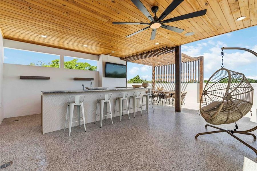 Exterior details and patio area of a home in , Tampa (Image 28).