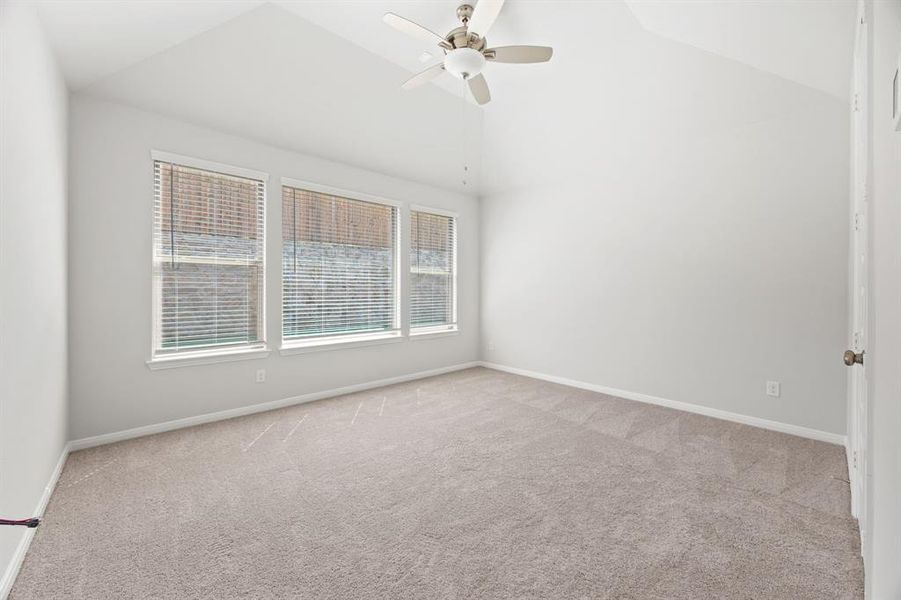 Spacious, unfurnished interior of a new home in Tinsley Meadows, Van Alstyne (Image 24). Spacious, unfurnished interior of a new home in Tinsley Meadows, Van Alstyne (Image 24).