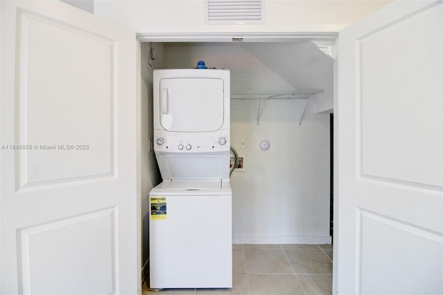Furnished interior view inside a new home in , Florida City (Image 4).