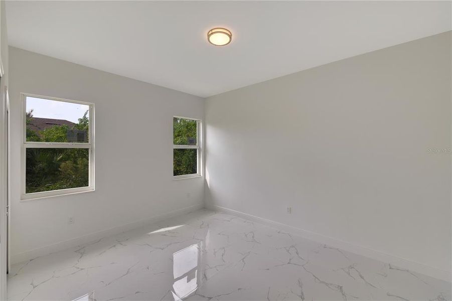 Spacious, unfurnished interior of a new home in , Rotonda West (Image 26).