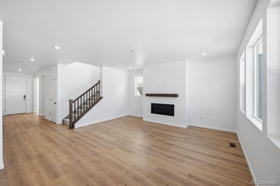 16657 W 92nd Place ~ Ready Now 16657 W 92nd Place ~ Ready Now