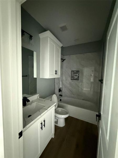 Image 14 of a home in . Image 14 of a home in .