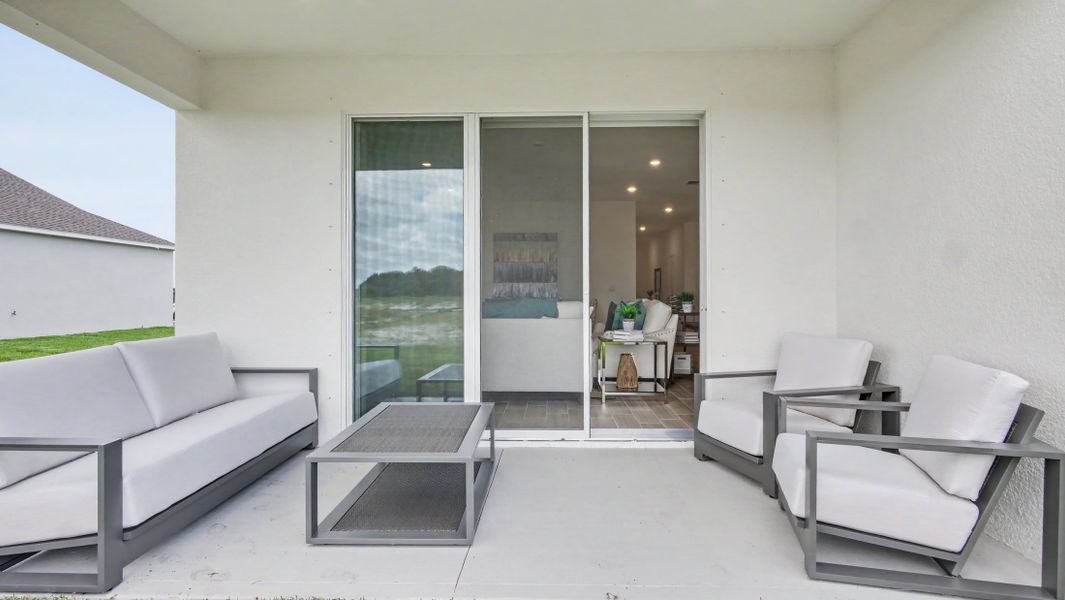 Representative exterior details of a home built from the Sheffield by Maronda Homes in Palm Coast, Palm Coast (Image 3).