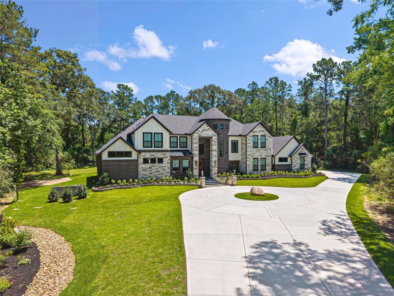 Front exterior of a new home in , Tomball, TX, highlighting curb appeal (Image 29). Front exterior of a new home in , Tomball, TX, highlighting curb appeal (Image 29).