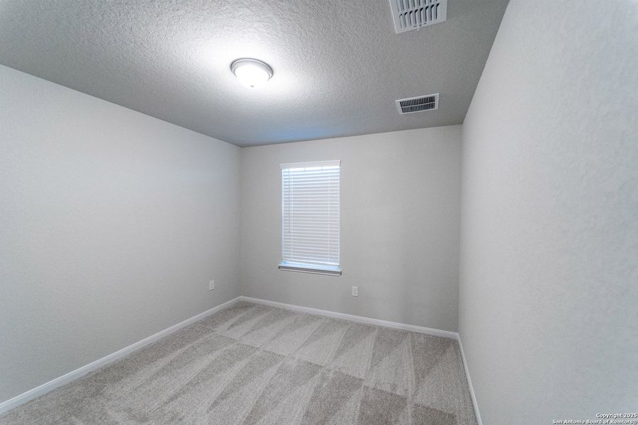 Spacious, unfurnished interior of a new home in Hennersby Hollow, San Antonio (Image 10). Spacious, unfurnished interior of a new home in Hennersby Hollow, San Antonio (Image 10).