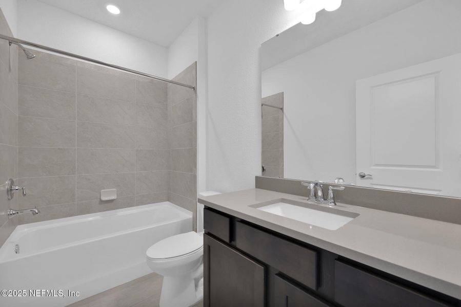 Furnished interior view inside a new home in Hyland Trail, Green Cove Springs (Image 6).