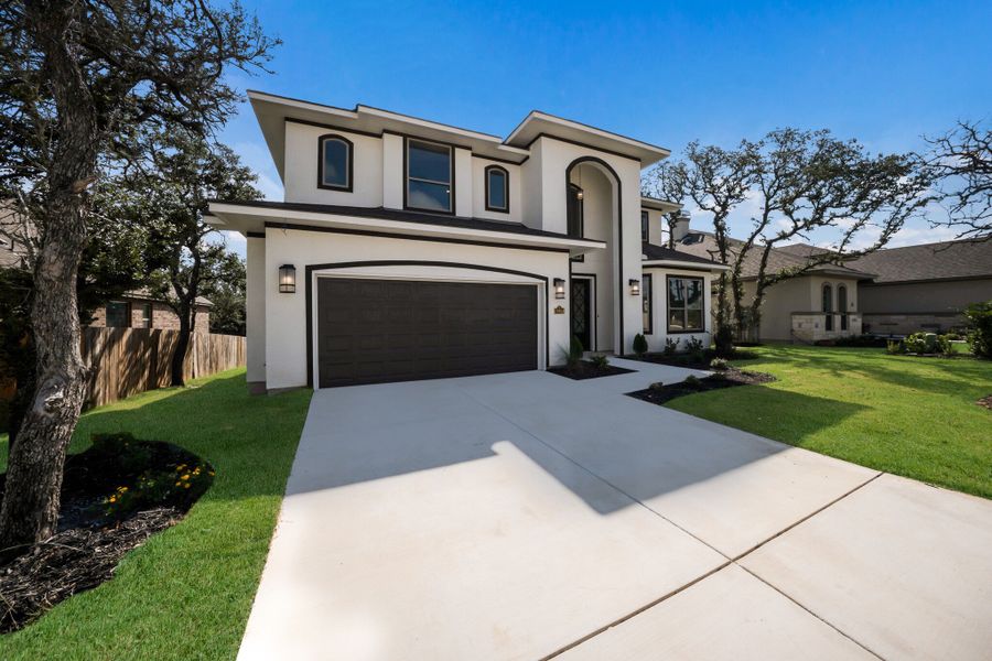Representative exterior details of a home built from the The Travis by Whitestone Custom Homes in Johnson Ranch, Bulverde (Image 3).
