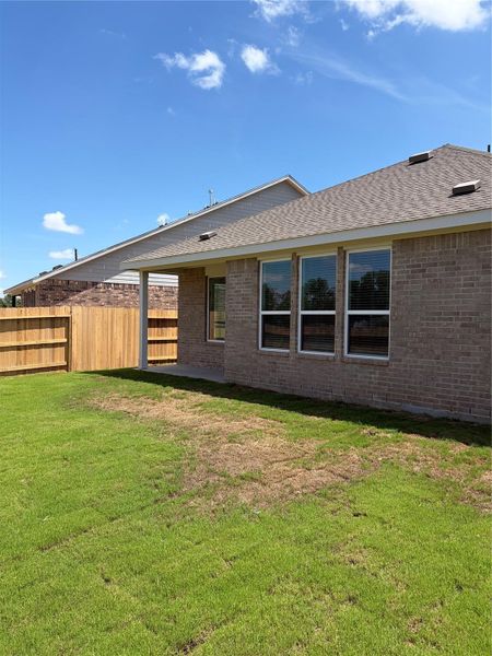 Exterior details and patio area of a home in Jones Creek Reserve, Richmond (Image 2).