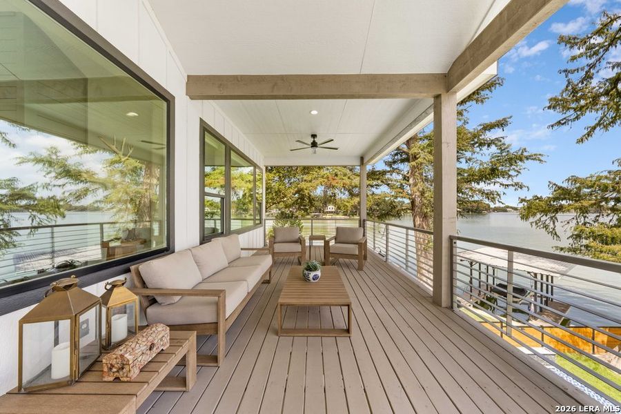 Exterior details and patio area of a home in , McQueeney (Image 43).