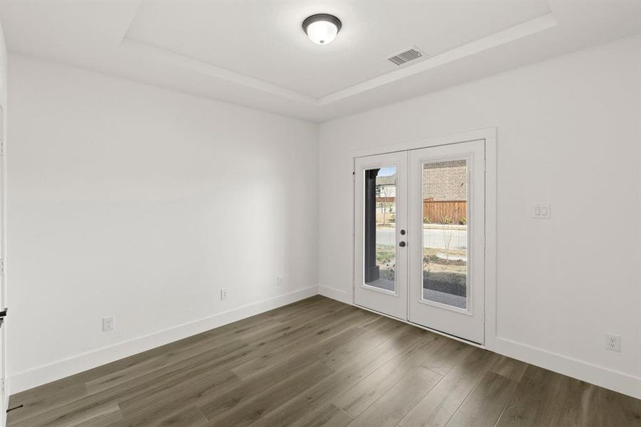 Spacious, unfurnished interior of a new home in Inspiration, Lucas (Image 22).