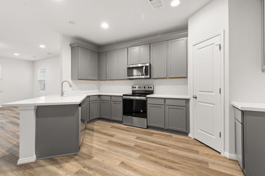 New Home in Taylor, TX.  - Slide 9