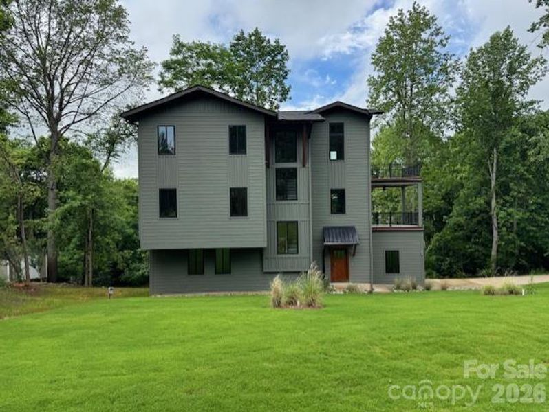 Exterior details and patio area of a home in , Mooresville (Image 3).
