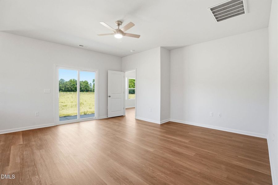 24-web-or-mls-DSC01400 24-web-or-mls-DSC01400