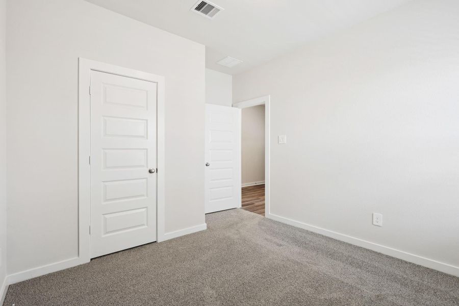 Spacious, unfurnished interior of a new home in Kingdom Heights, Rosenberg (Image 17). Spacious, unfurnished interior of a new home in Kingdom Heights, Rosenberg (Image 17).