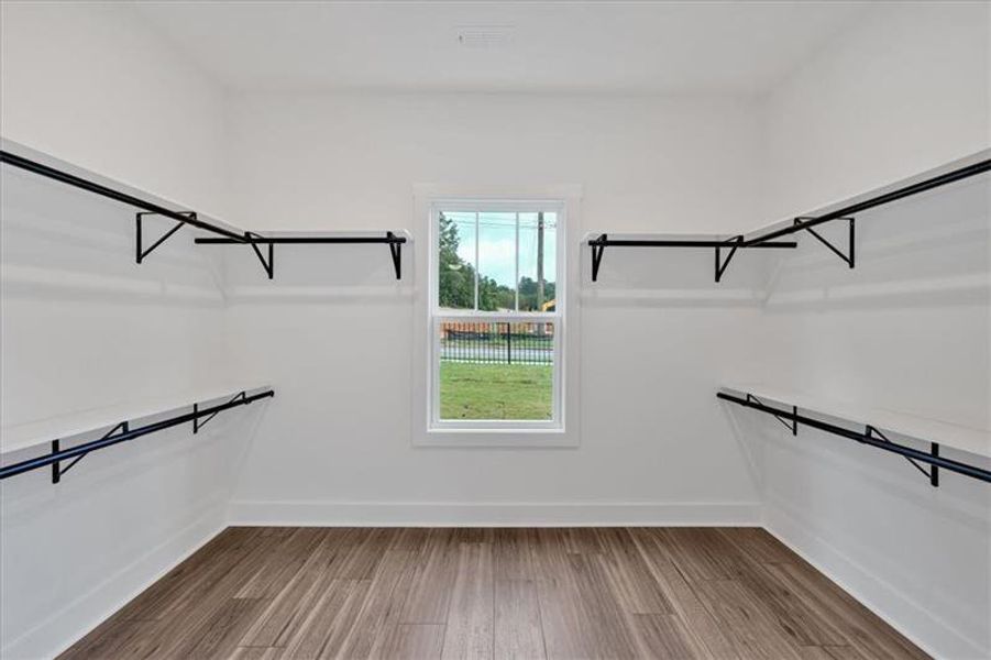 Spacious, unfurnished interior of a new home in Ferguson Corners, Emerson (Image 45).