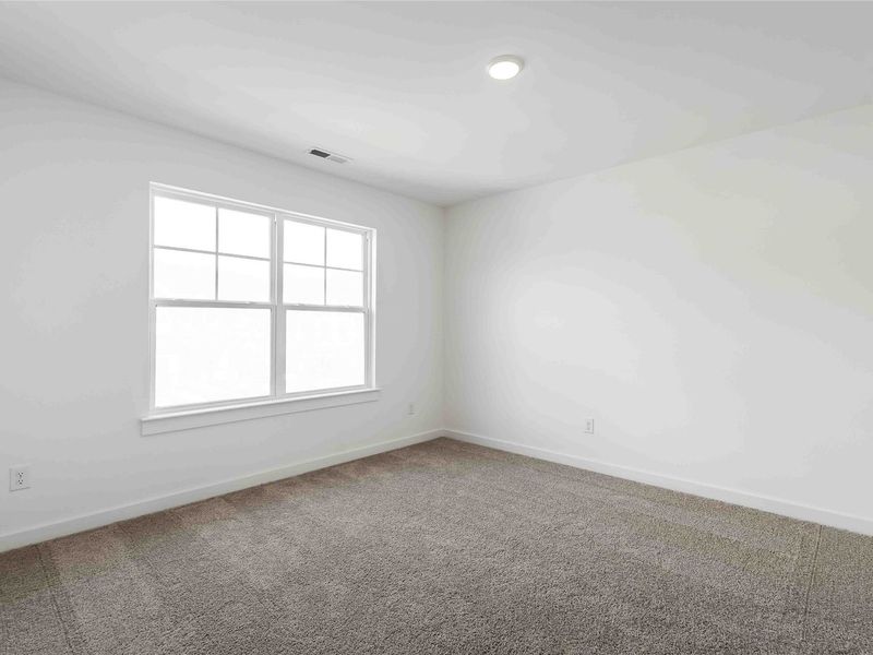 Spacious, unfurnished interior of a new home in Heartland, Heartland (Image 29).