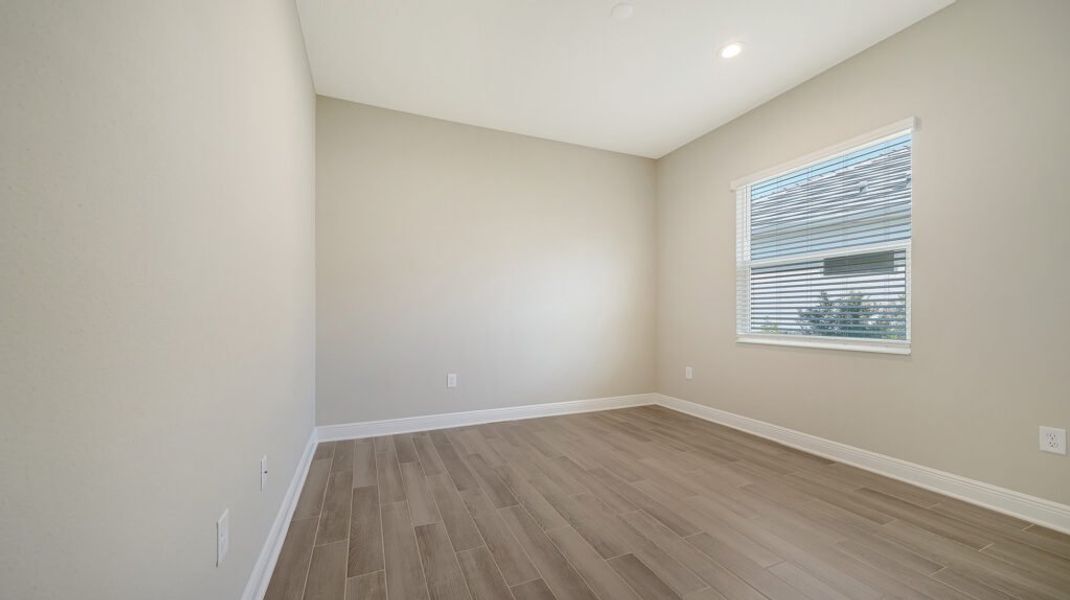 Spacious, unfurnished interior of a new home in Grand Palm, Venice (Image 26). Spacious, unfurnished interior of a new home in Grand Palm, Venice (Image 26).
