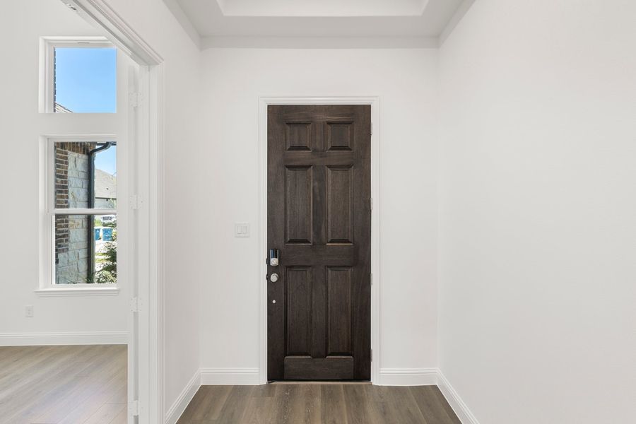 Spacious, unfurnished interior of a new home in Nelson Lake Estates, Rockwall (Image 26). Spacious, unfurnished interior of a new home in Nelson Lake Estates, Rockwall (Image 26).