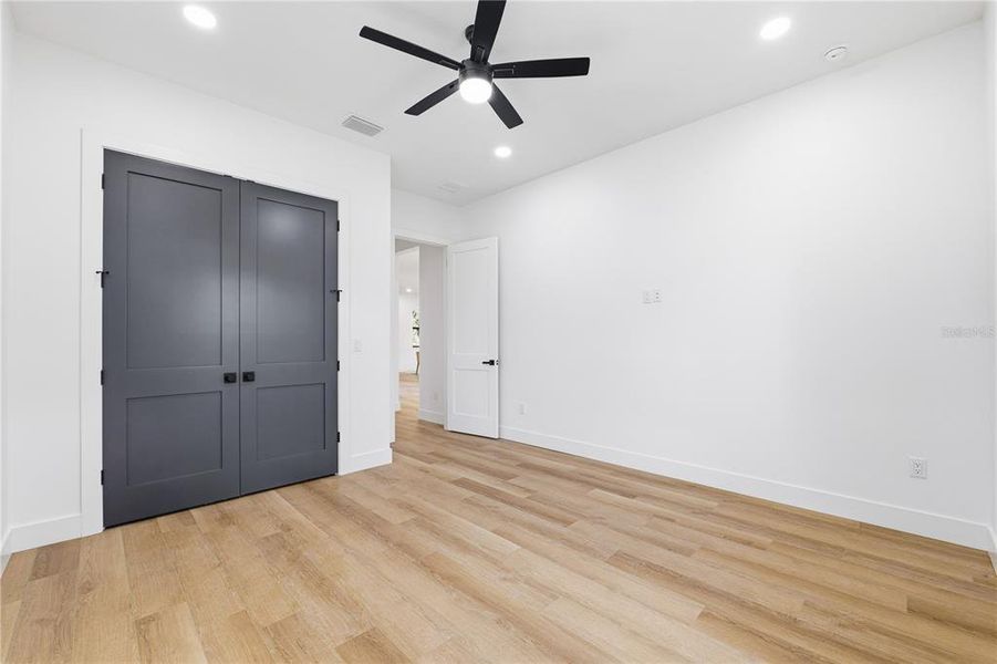 Spacious, unfurnished interior of a new home in , St. Petersburg (Image 23). Spacious, unfurnished interior of a new home in , St. Petersburg (Image 23).