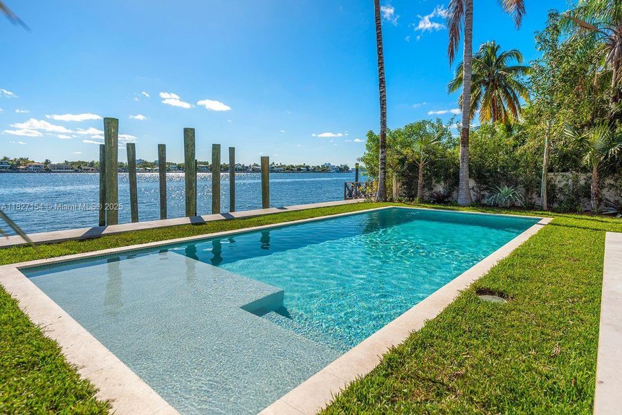 Exterior details and patio area of a home in , Miami Beach (Image 19).