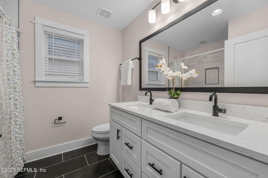 Furnished interior view inside a new home in , Jacksonville (Image 19).