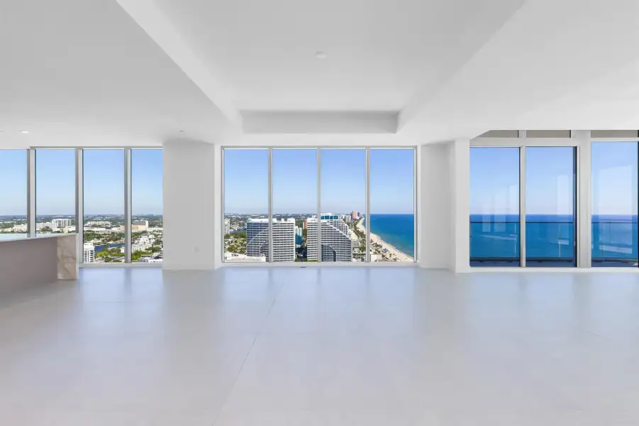 Penthouse 2602