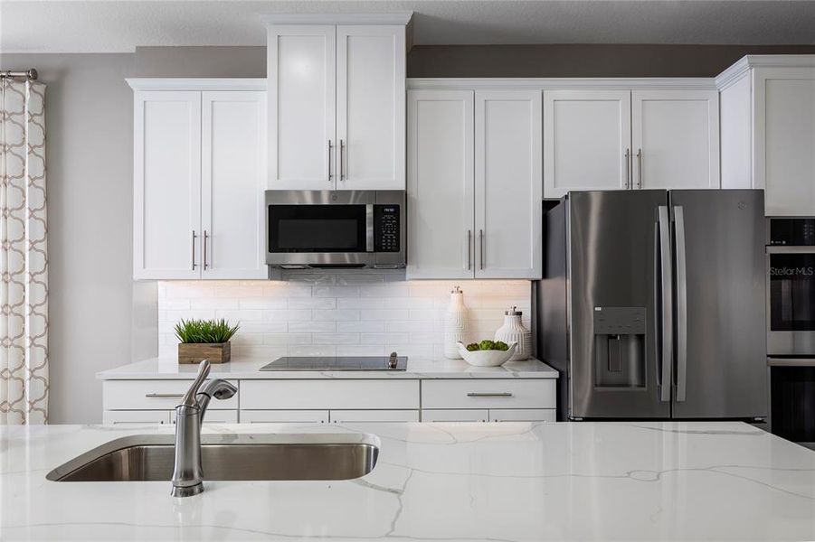 Furnished interior view inside a new home in Morningside Reserve, Leesburg (Image 16).