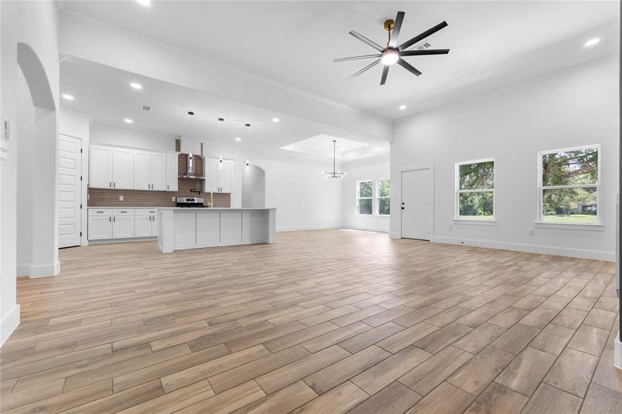 Spacious, unfurnished interior of a new home in , Corsicana (Image 17). Spacious, unfurnished interior of a new home in , Corsicana (Image 17).