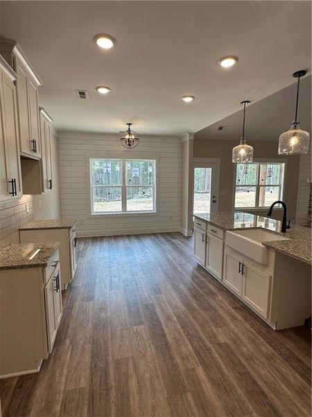 Image 22 of a home in .