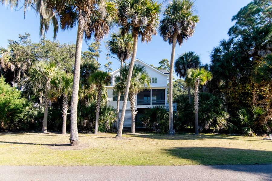 Community amenities in , Edisto Island (Image 34).