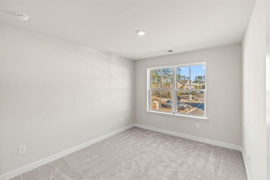 Spacious, unfurnished interior of a new home in Course Club at Prince Creek, Murrells Inlet (Image 18).