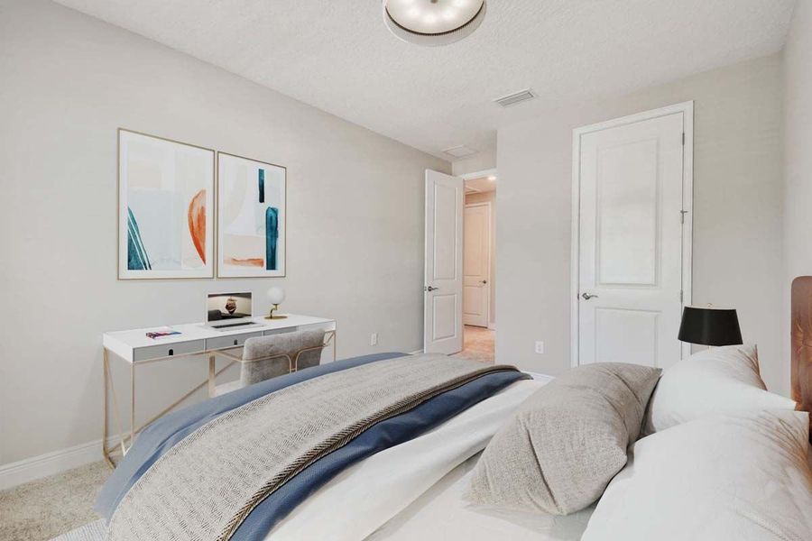 Representative furnished interior of a home built from the Sawgrass by William Ryan Homes in The Sanctuary – Royal Collection, Punta Gorda (Image 9).
