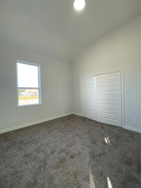 Spacious, unfurnished interior of a new home in , Anahuac (Image 18).