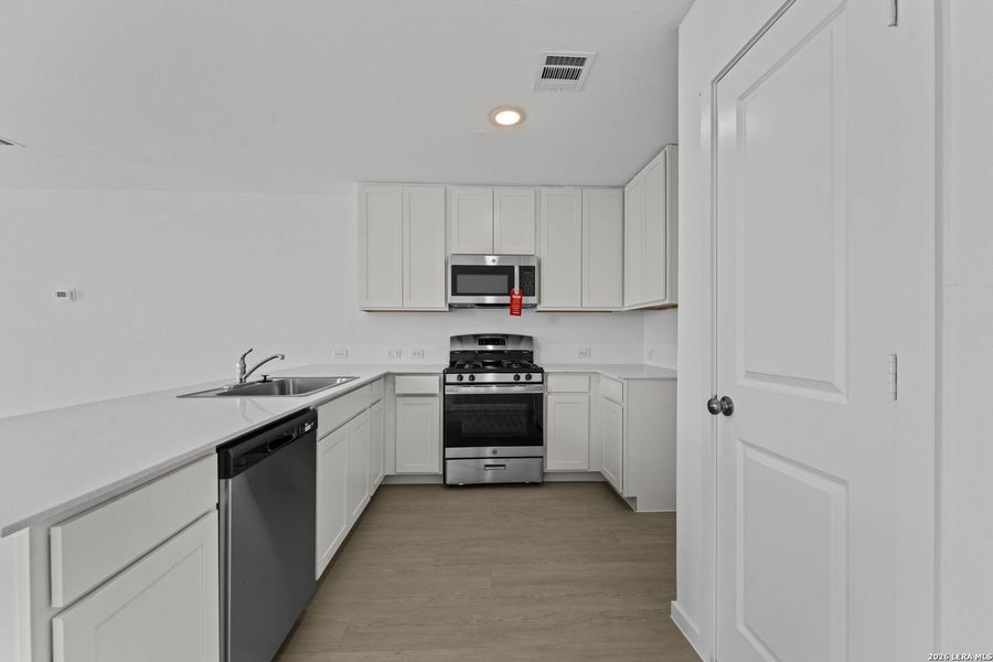 Furnished interior view inside a new home in Grace Valley, Marion (Image 4).