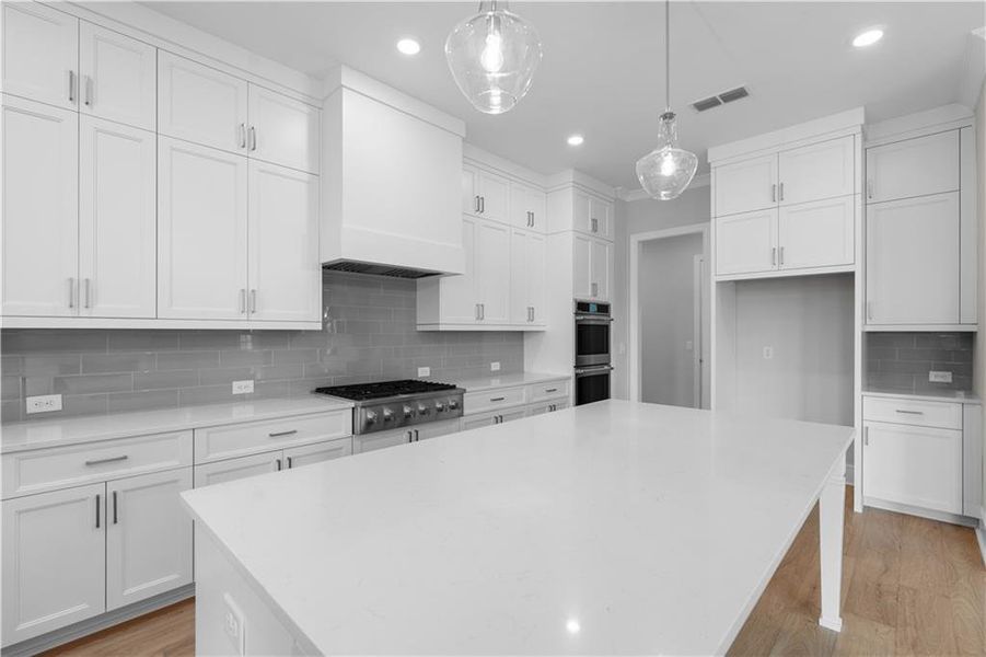 Furnished interior view inside a new home in Knollwood, Johns Creek (Image 8).