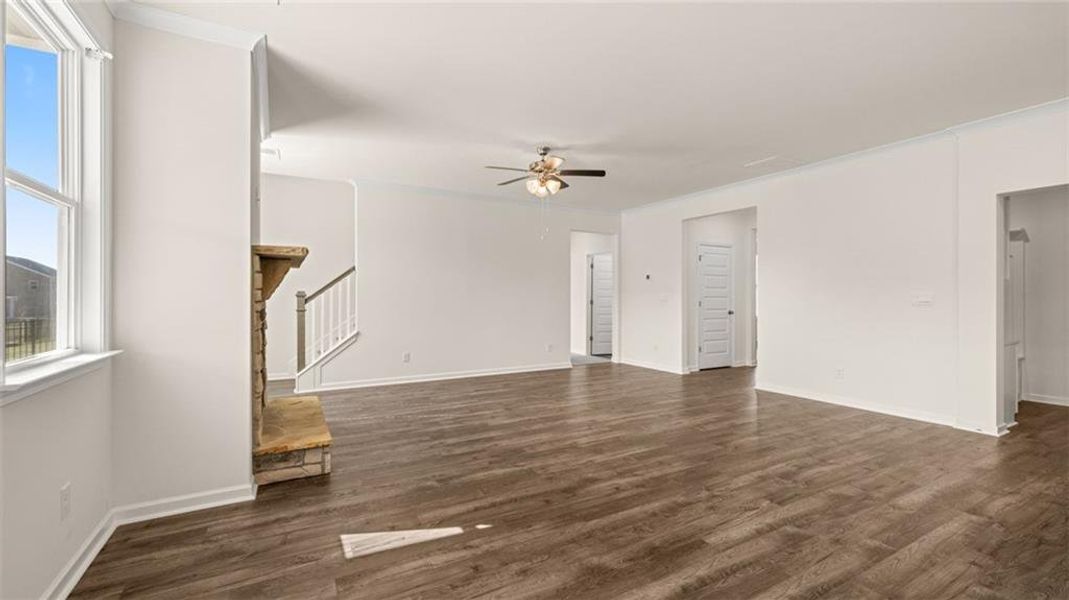 Spacious, unfurnished interior of a new home in Westland, Bogart (Image 10).