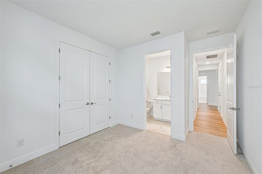 Spacious, unfurnished interior of a new home in Creeks Edge at Twin Rivers, Parrish (Image 20).
