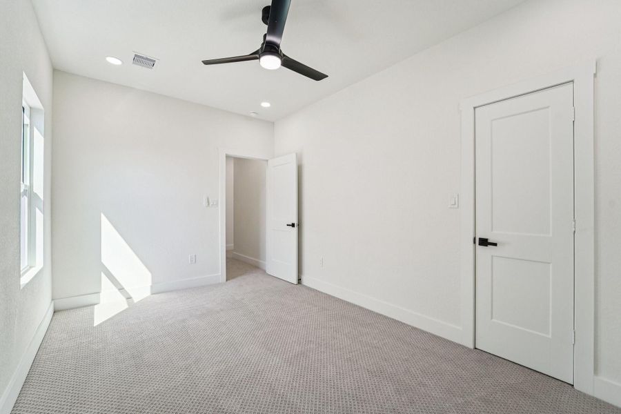 Spacious, unfurnished interior of a new home in , La Porte (Image 34).