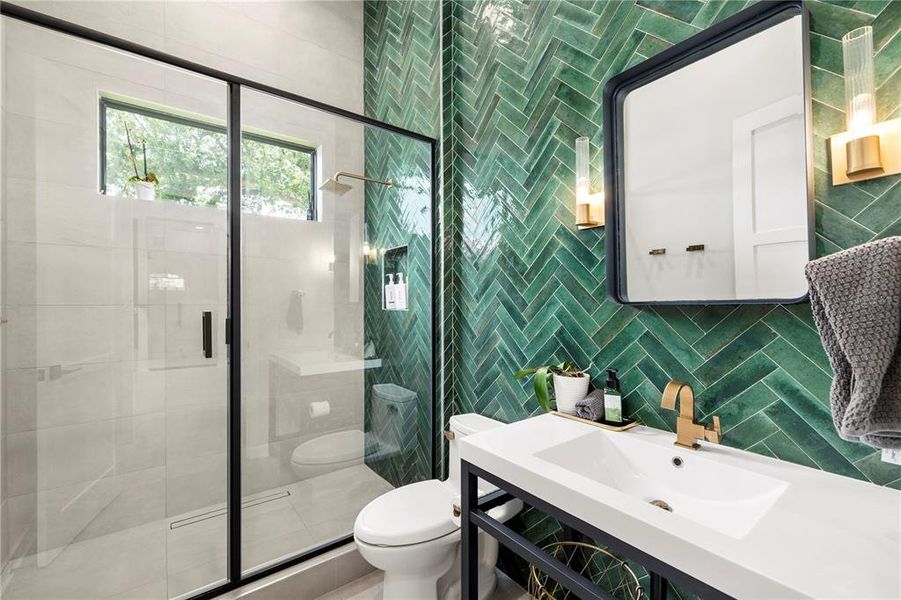 Furnished interior view inside a new home in , Tampa (Image 16).