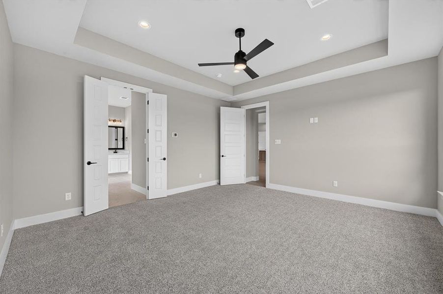 Spacious, unfurnished interior of a new home in Coyote Crossing, Godley (Image 24).