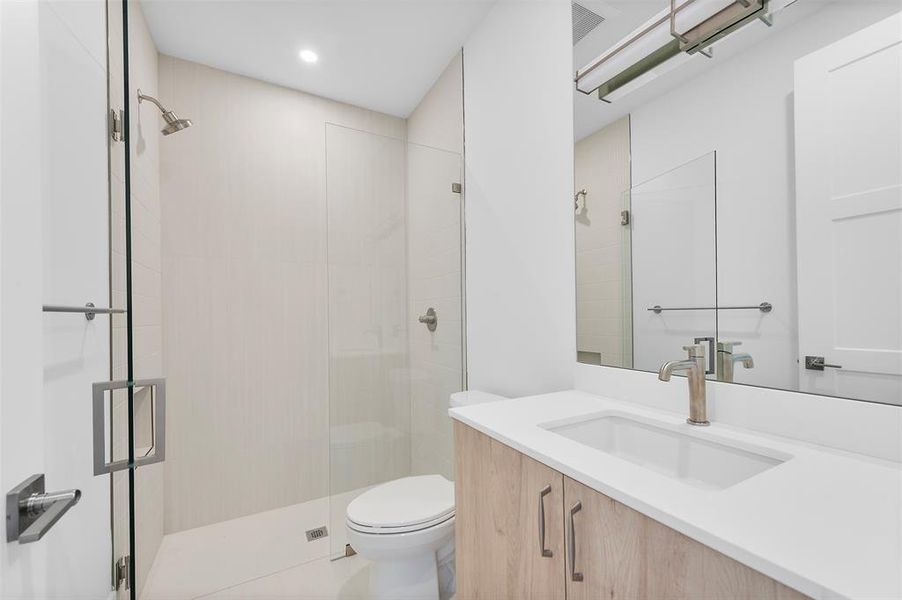 Furnished interior view inside a new home in , Fort Lauderdale (Image 14).