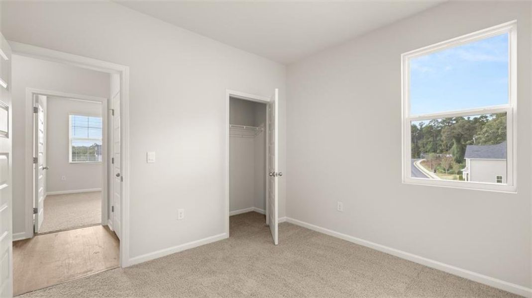 Spacious, unfurnished interior of a new home in Brooks Station, Dacula (Image 16).