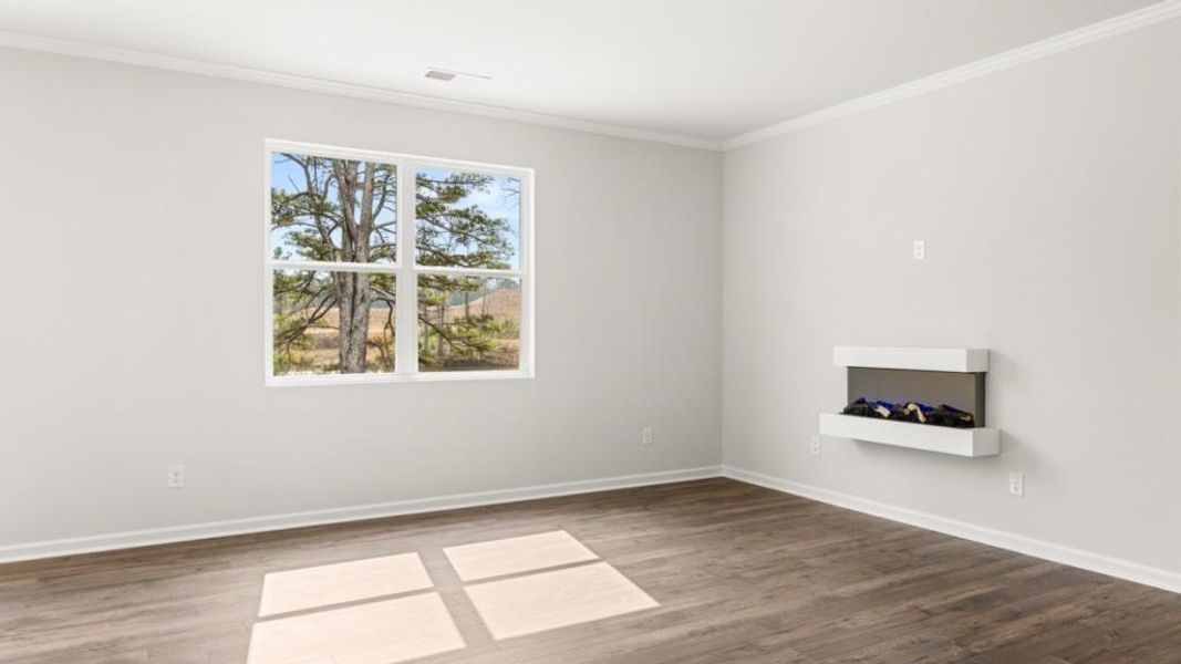 Spacious, unfurnished interior of a new home in Thompson Ridge, Dallas (Image 10).