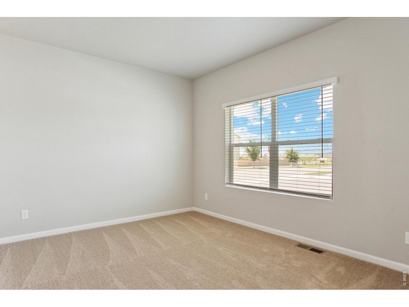 Spacious, unfurnished interior of a new home in , Severance (Image 16).